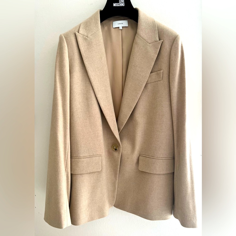 VINCE Elegant Tan Beige Women's Blazer